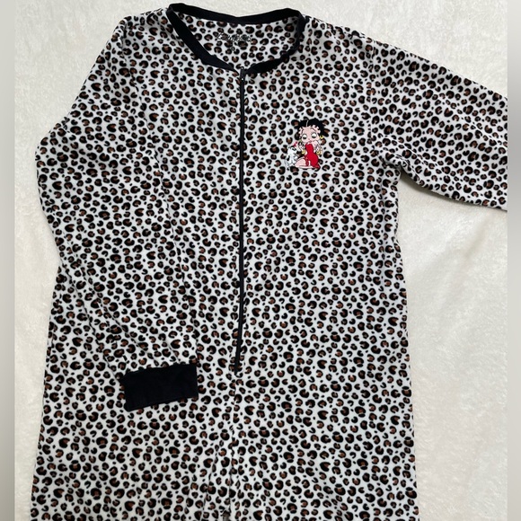 Bettie Boop Footed PJs - Picture 3 of 13